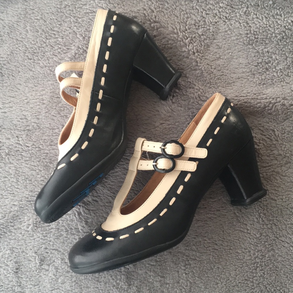 John Fluevog Black and Cream Heels - Picture 2 of 4